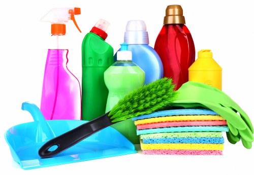 Professional curtain cleaning service for homes in N10