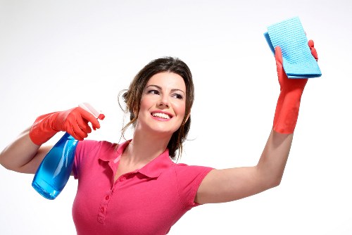 Cleaning stained exterior walls on a North London property